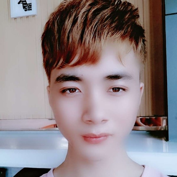 暖阳斑驳的照片