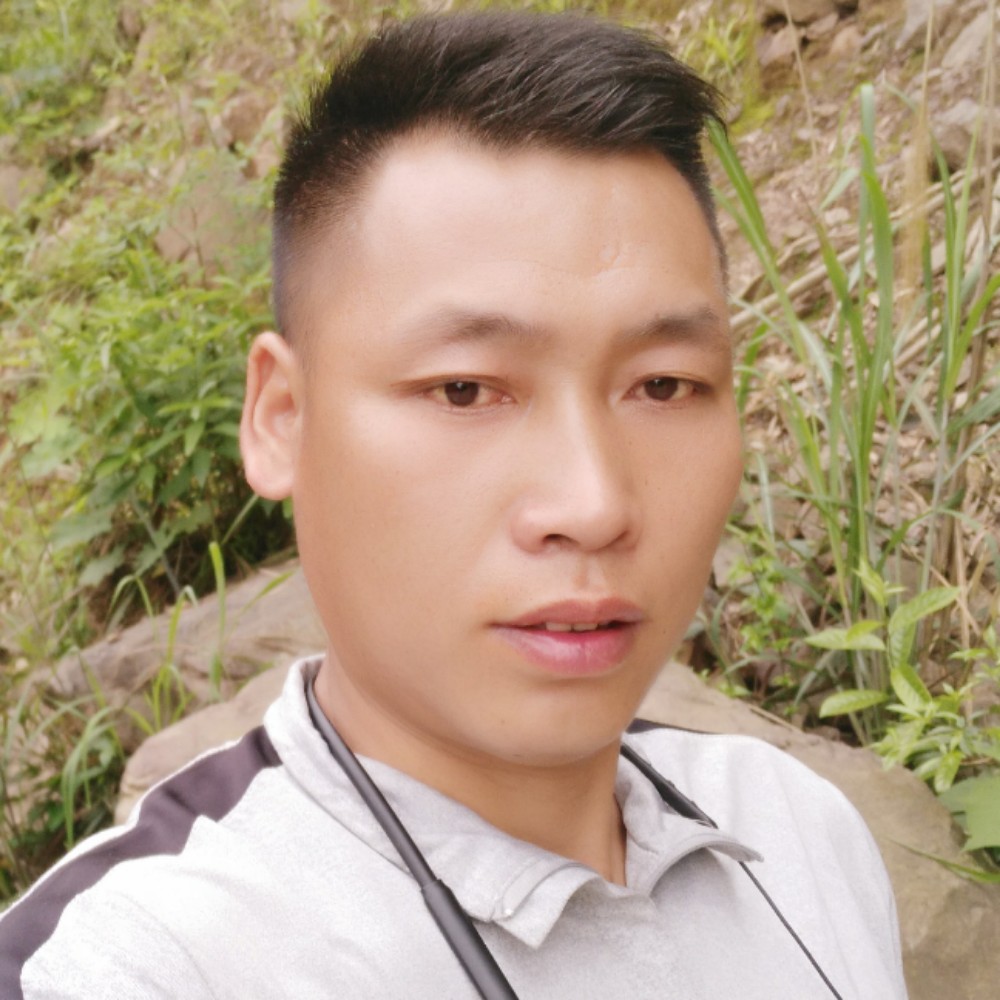 ai爱在人生的照片