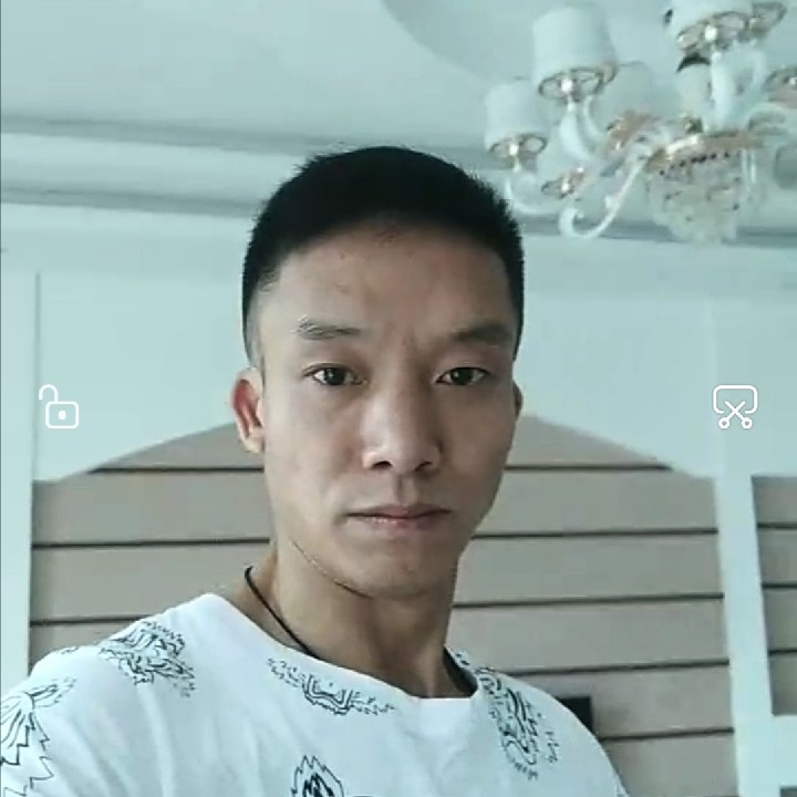 夜行月的照片