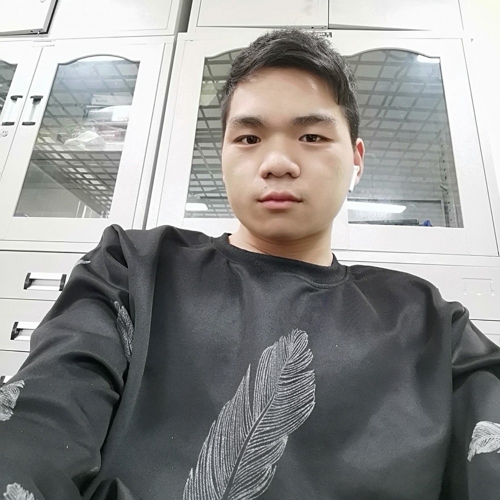 小镇少年的照片