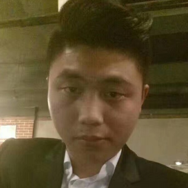 沉静吃醋钢笔的照片