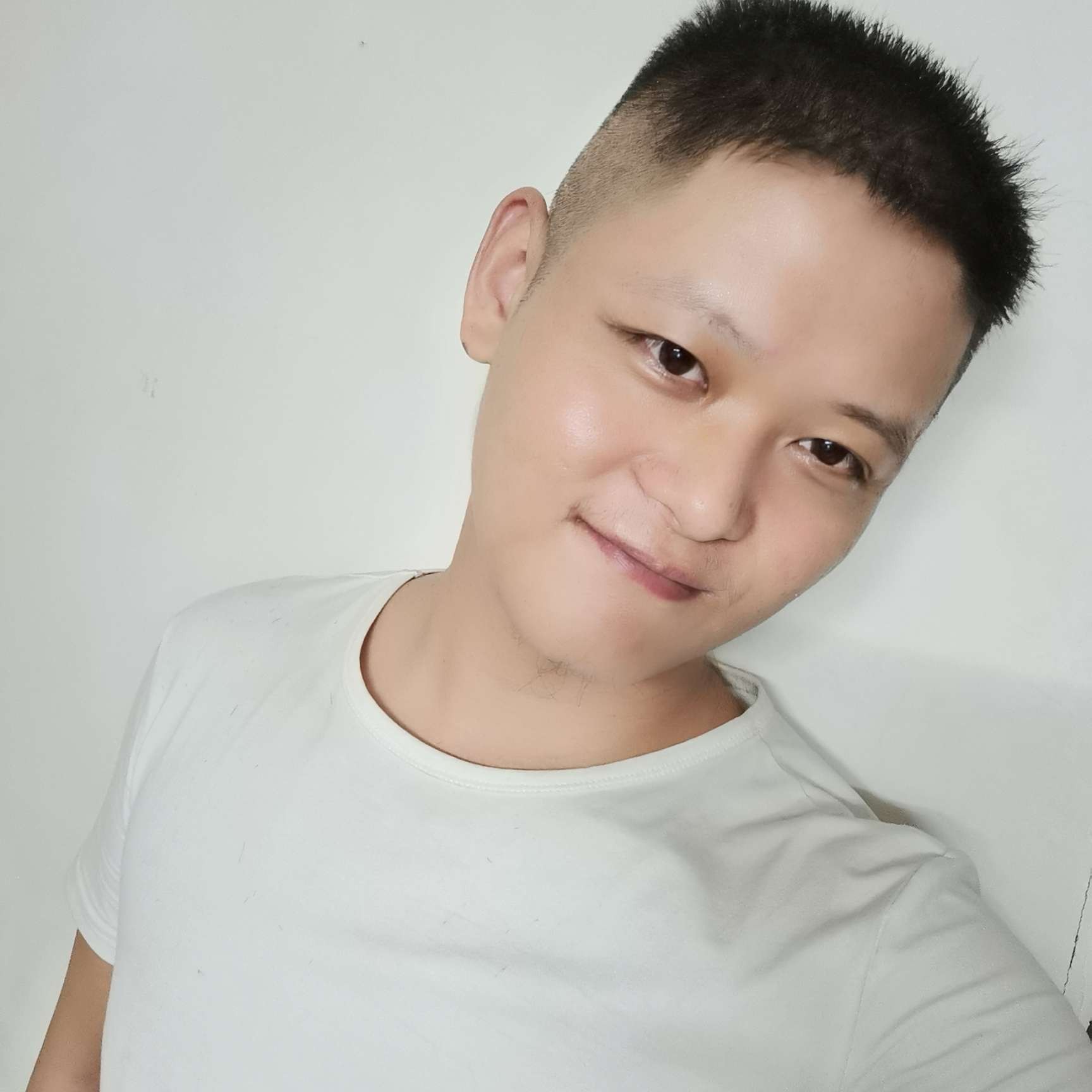 火车蹙眉健壮的照片