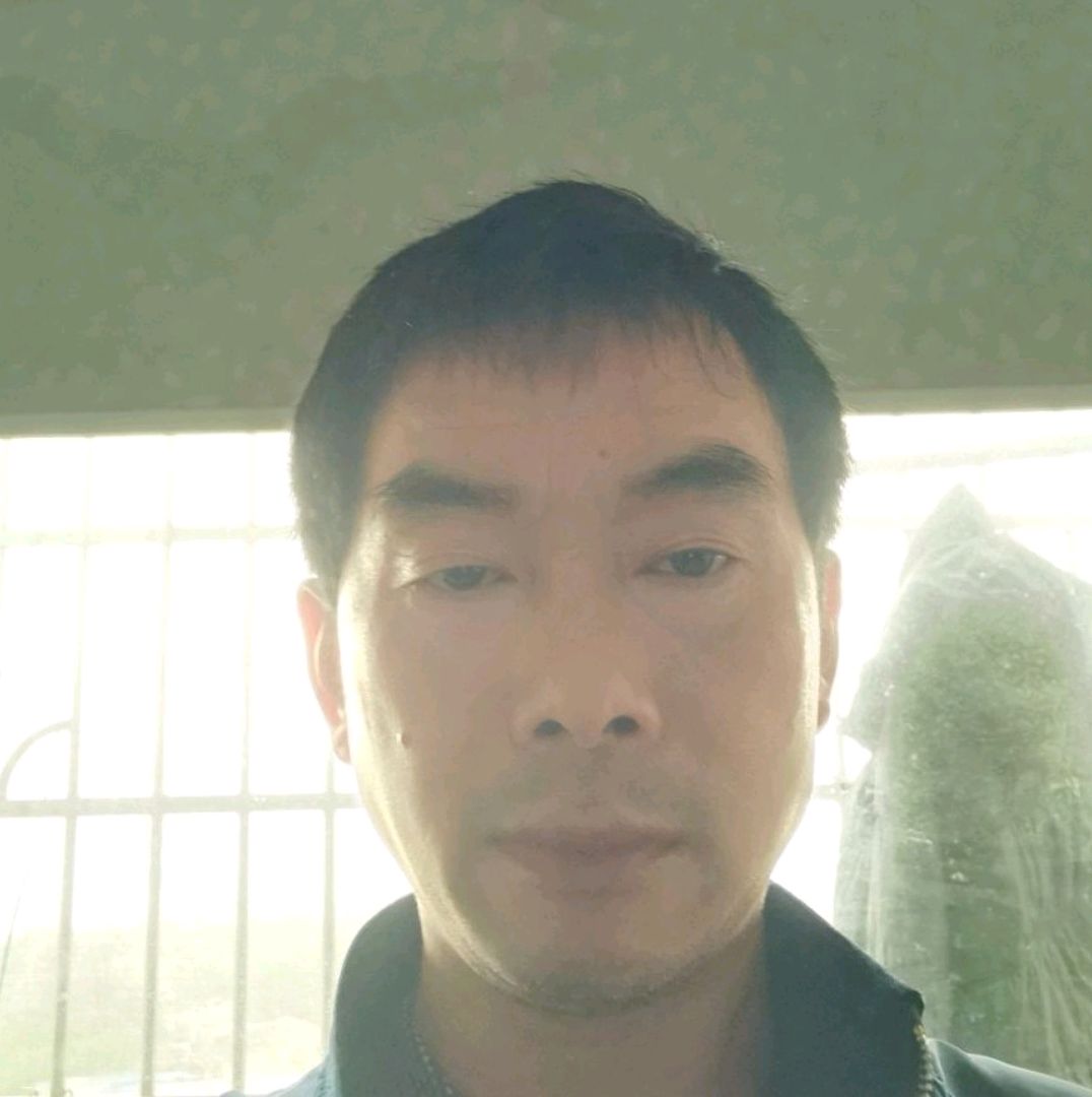 眼神保卫彪壮的照片