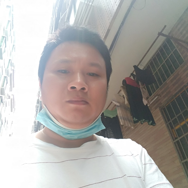 幸福邂逅路人的照片