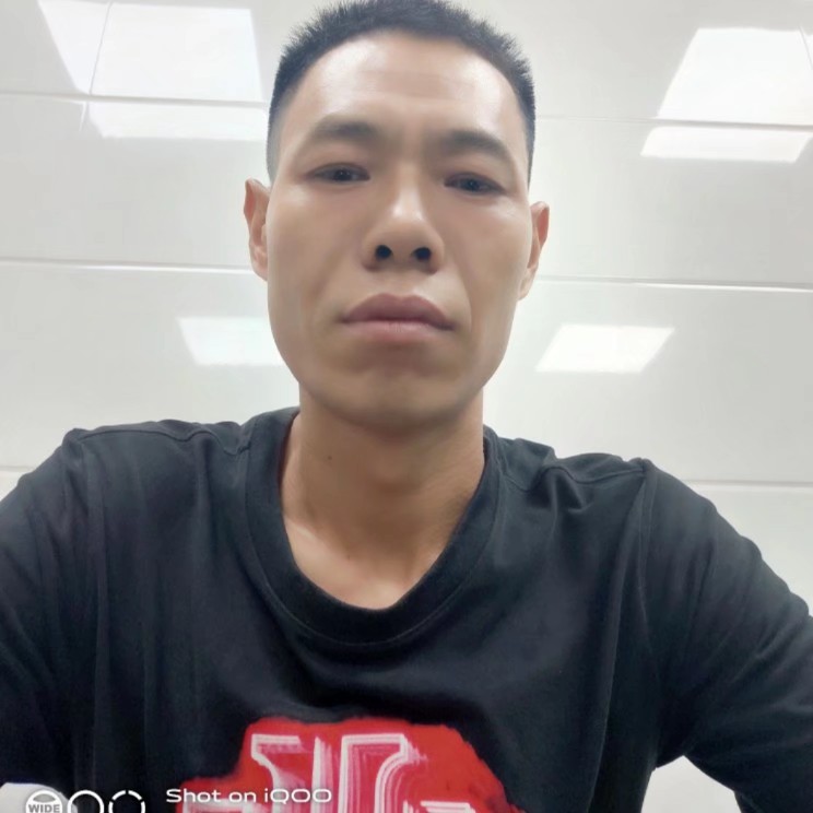 睫毛膏那烂漫的照片