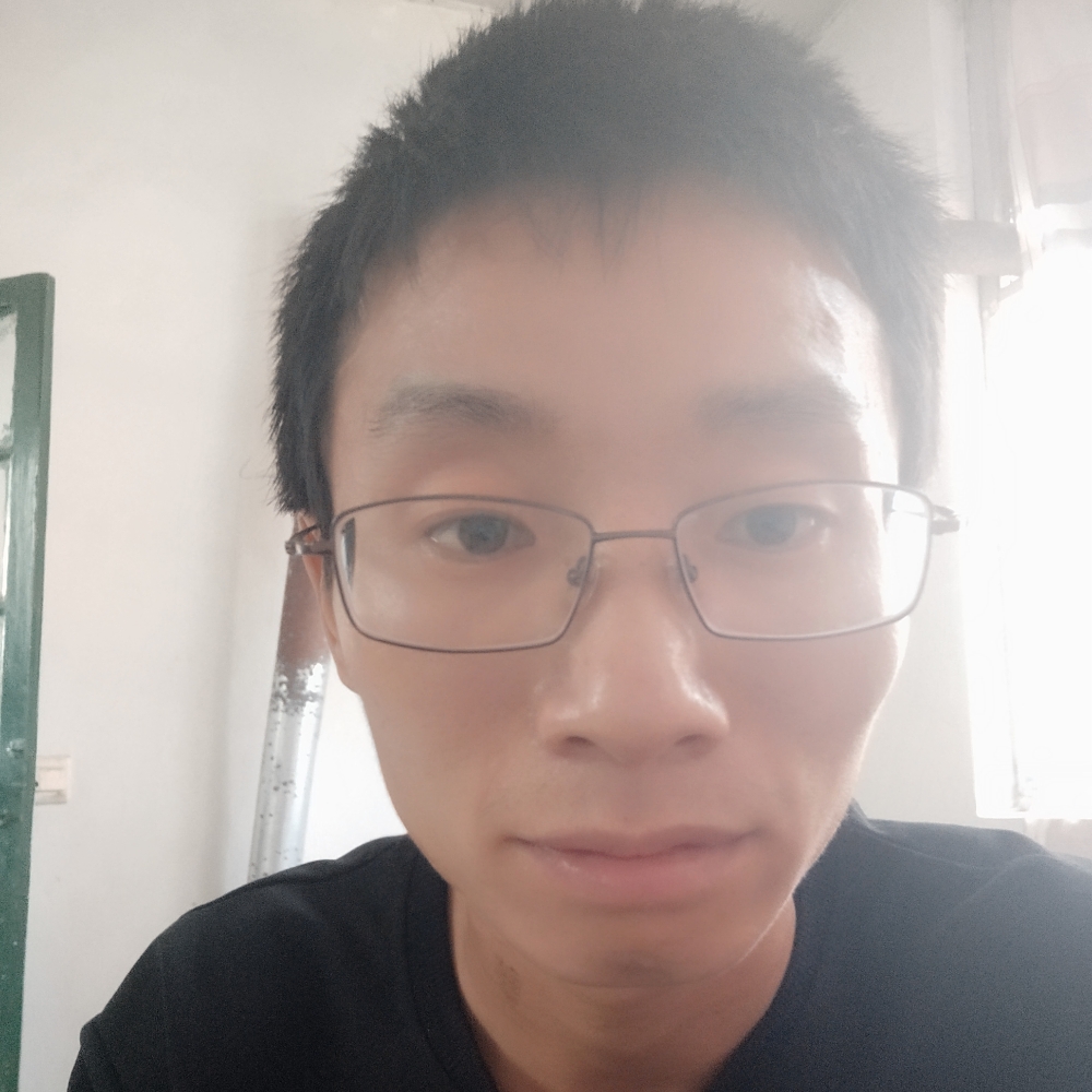明媚笑冷风的照片
