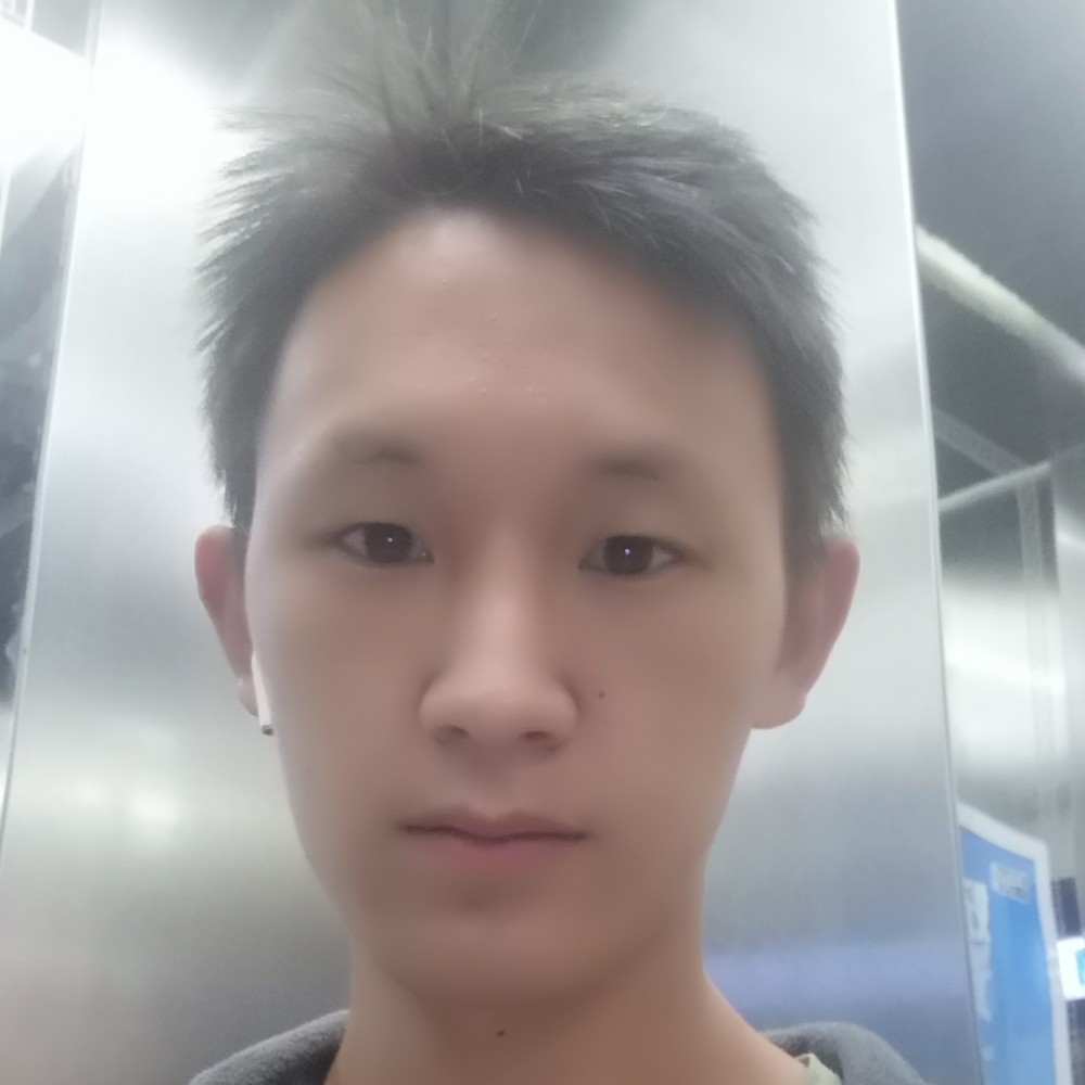 处女座小男孩的照片