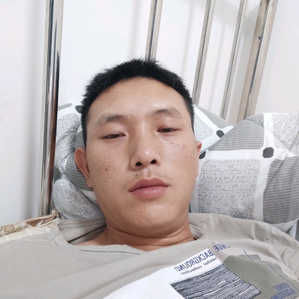 绿茶拾忆怕孤独的照片