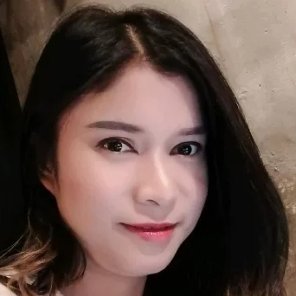 陆华姣的照片