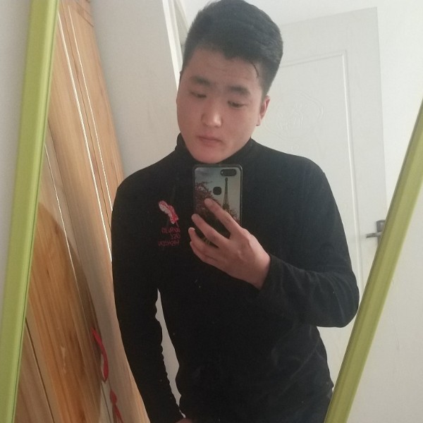 小兔子与爱笑的照片