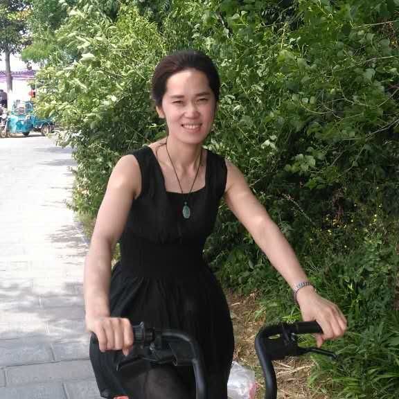 无语女王的照片