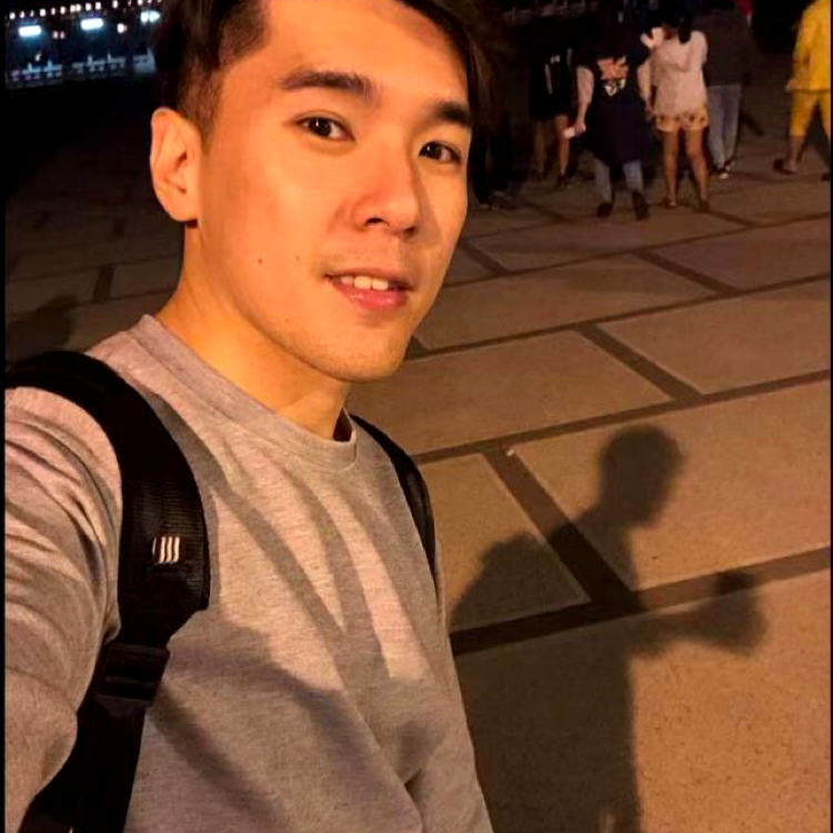 帽子回眸笨笨的照片