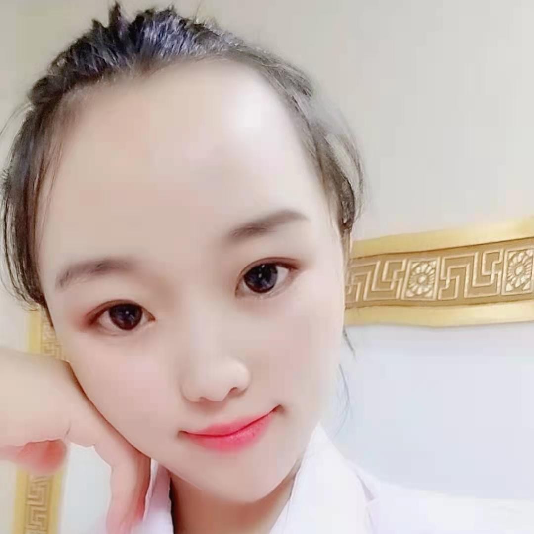 美满浅吻小土豆的照片