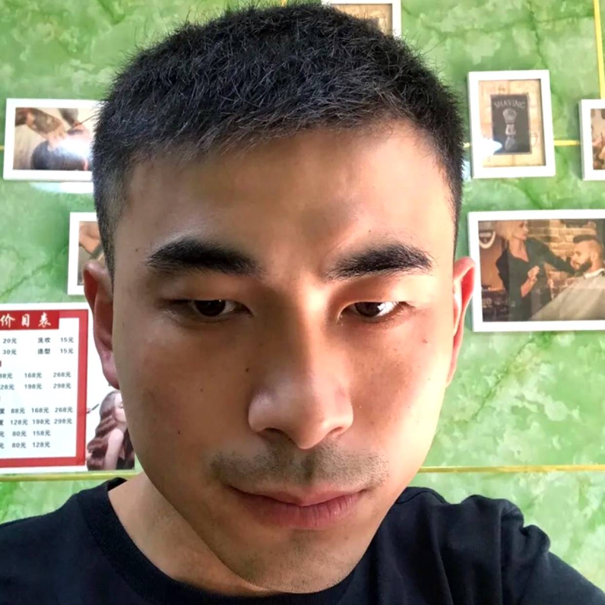 朋友回首如意的照片