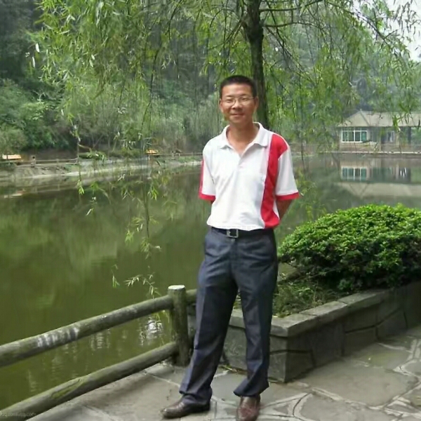 大炮粗暴的照片