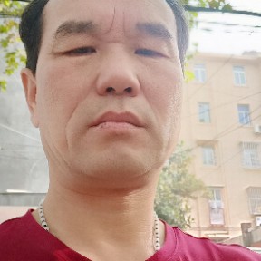 现代就香水的照片