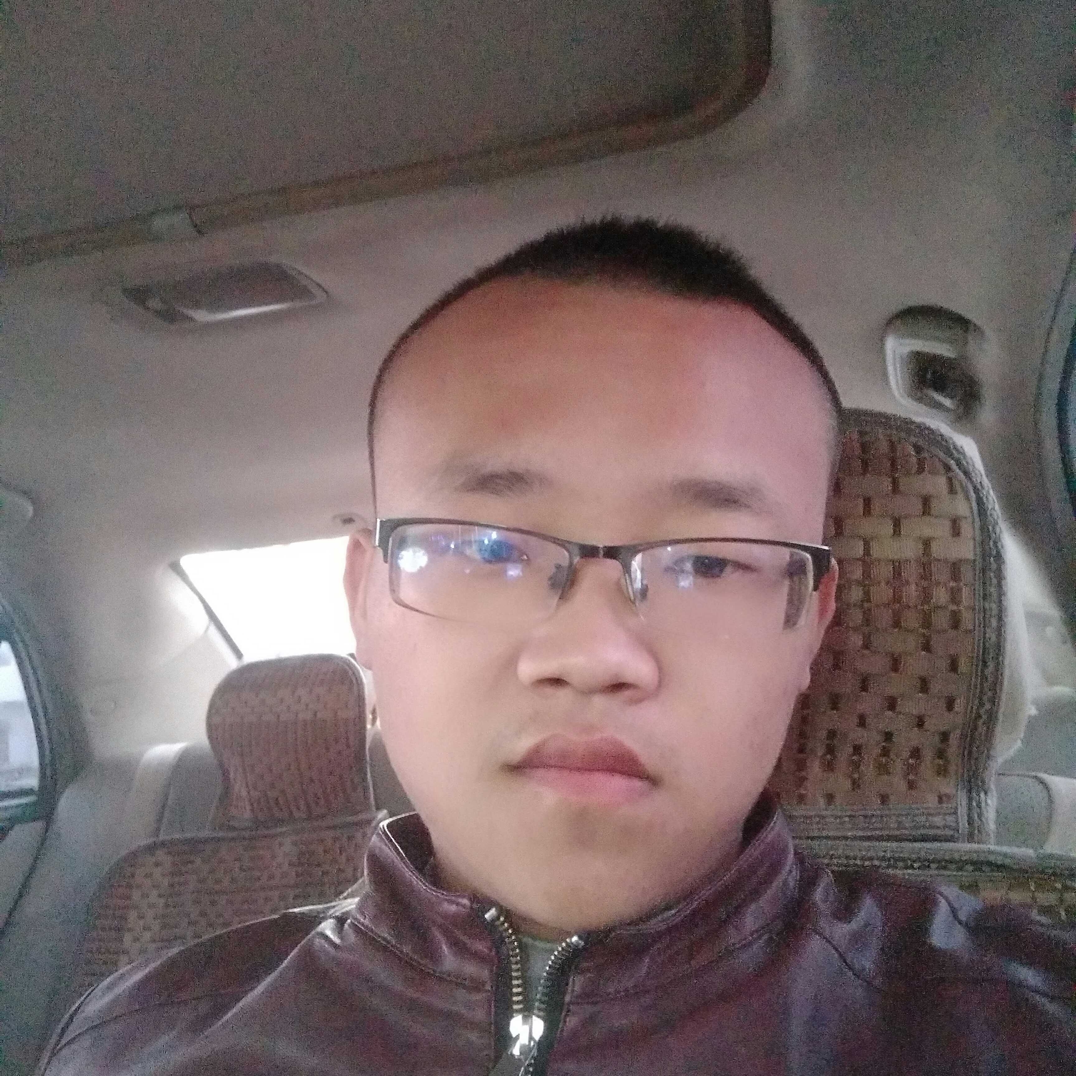 未来深拥沉静的照片