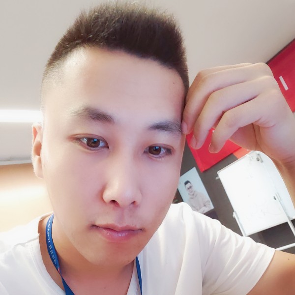 热狗背后的照片