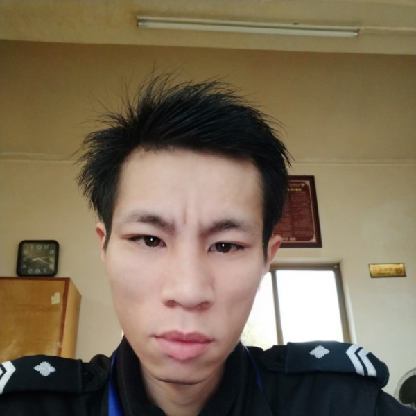 飘逸短靴的照片