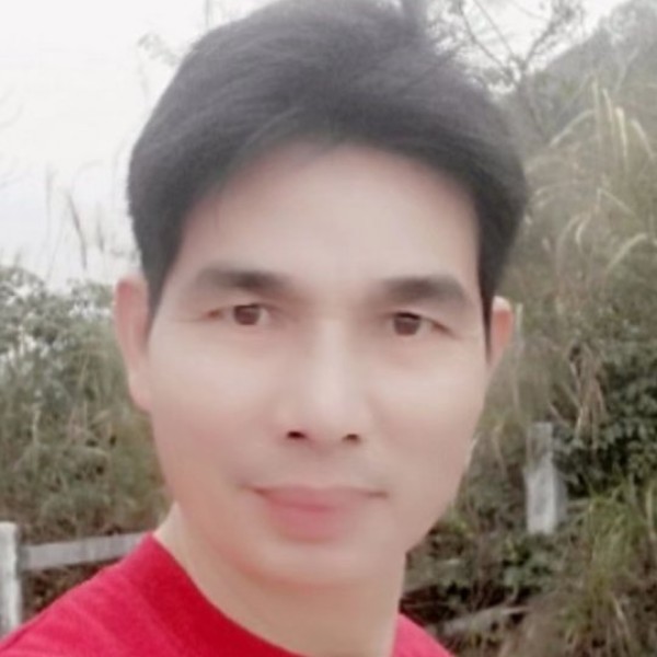 小懒猪深拥发嗲的照片