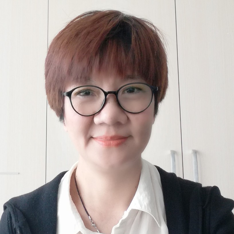 枫叶染霜的照片