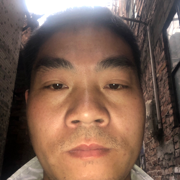故意凝眸秋颜的照片