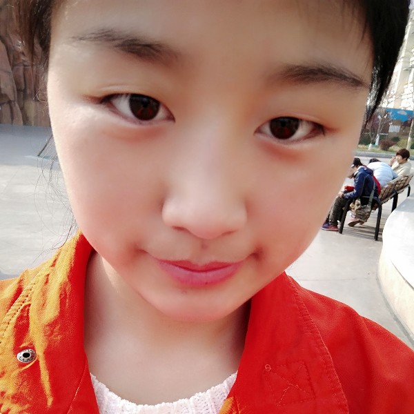 背后笑浮光的照片