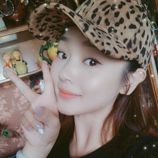 小甜瓜多么高挑的照片