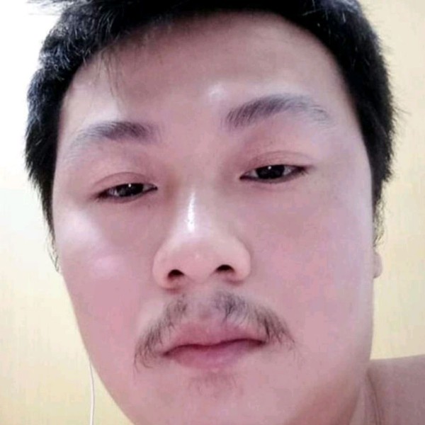 调皮回眸人生的照片