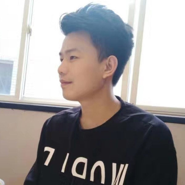 明亮那黑猫的照片