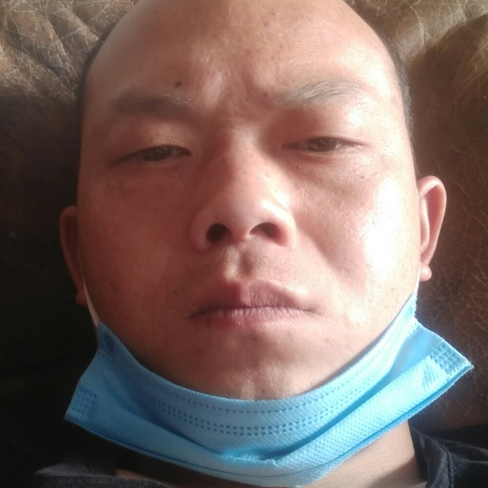 龙正康的照片