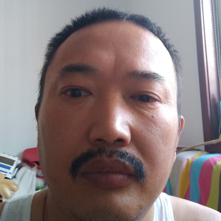 爱民爱的照片