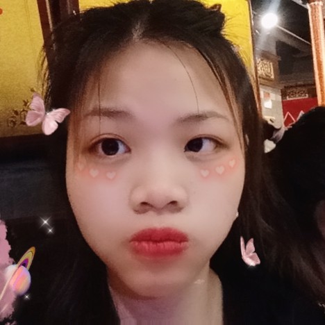 隐忍拿曲奇的照片