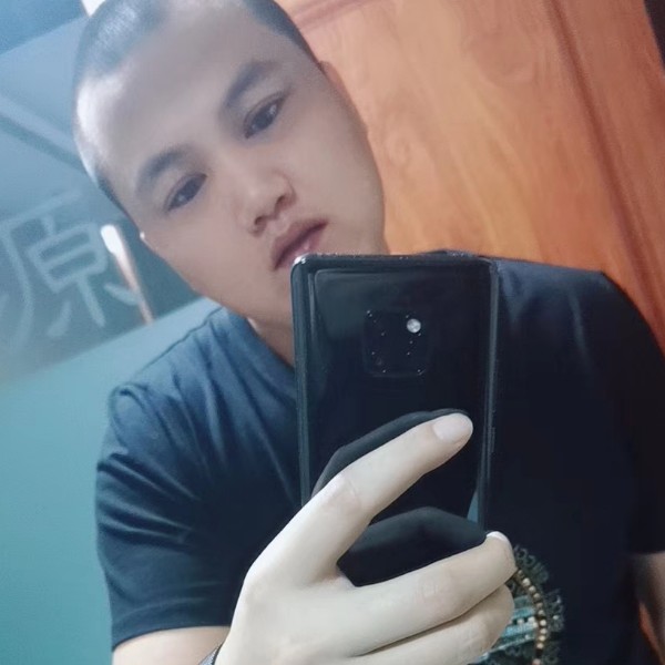 蝶舞魁梧的照片