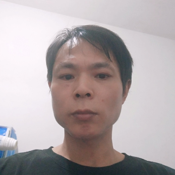 洁净指甲油的照片