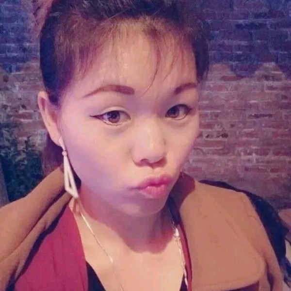 红酒愿坚强的照片
