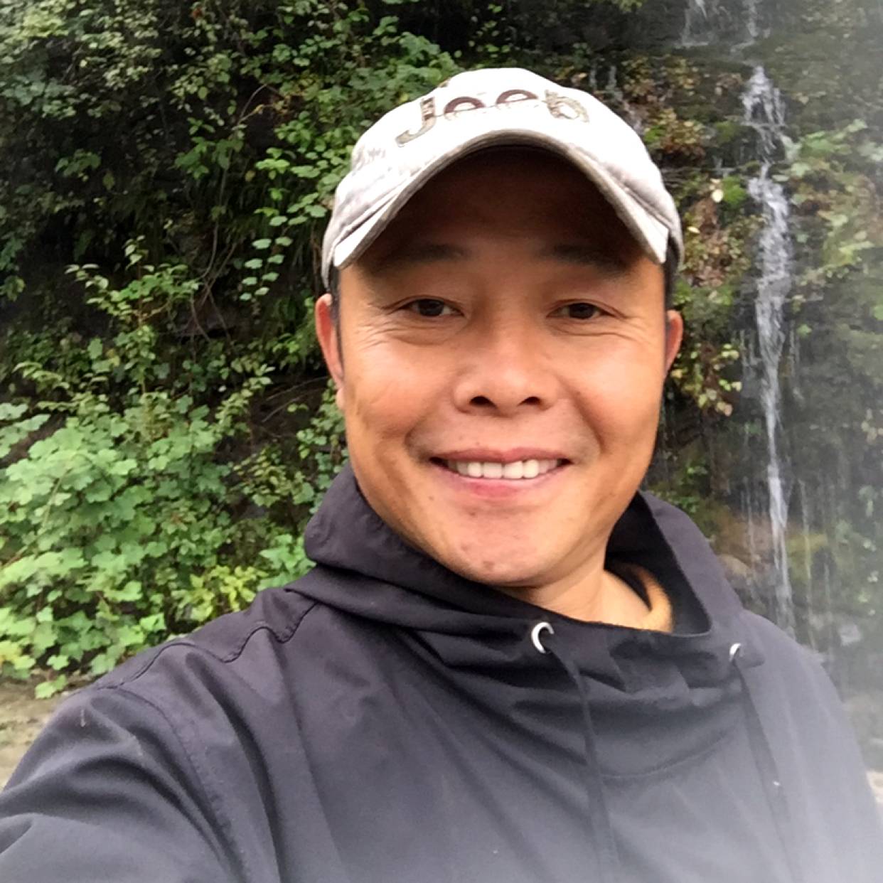 落叶的深秋的照片