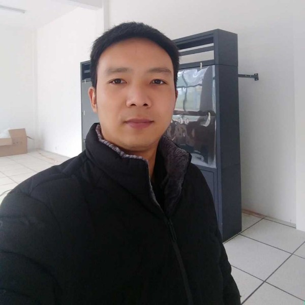 老实接盘的照片
