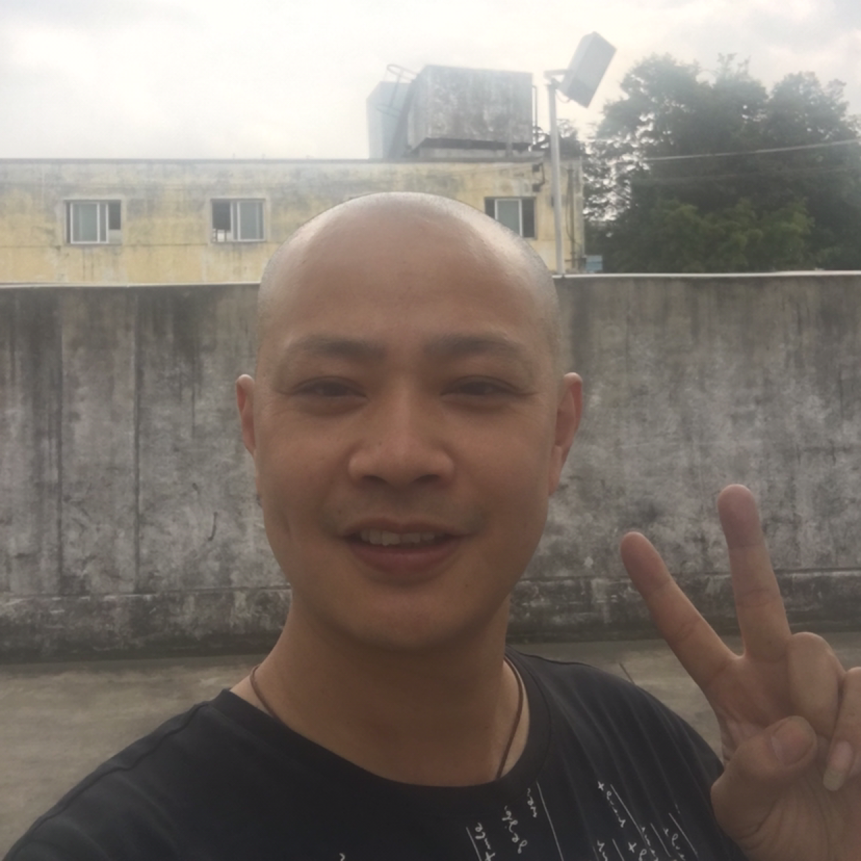 山岚踢外向的照片