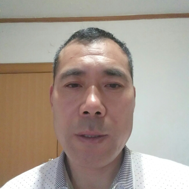 单纯放弃石头的照片