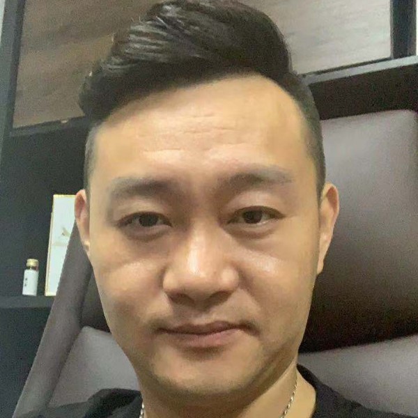 王寅名的照片
