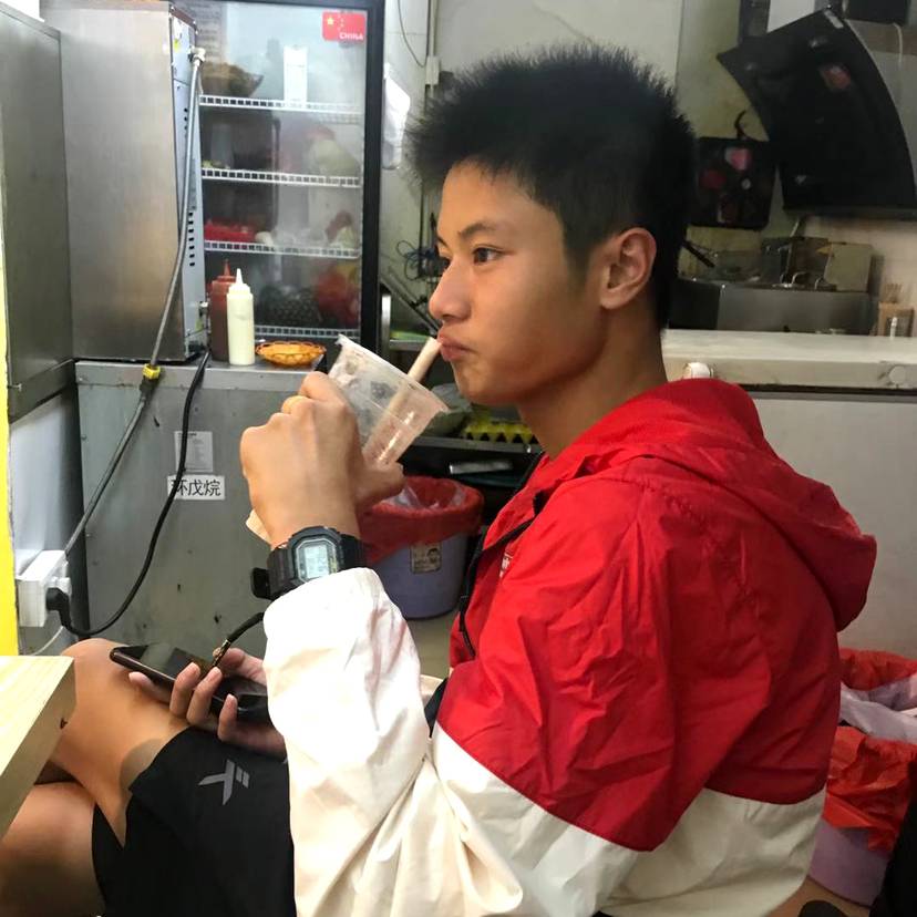 文静方发卡的照片