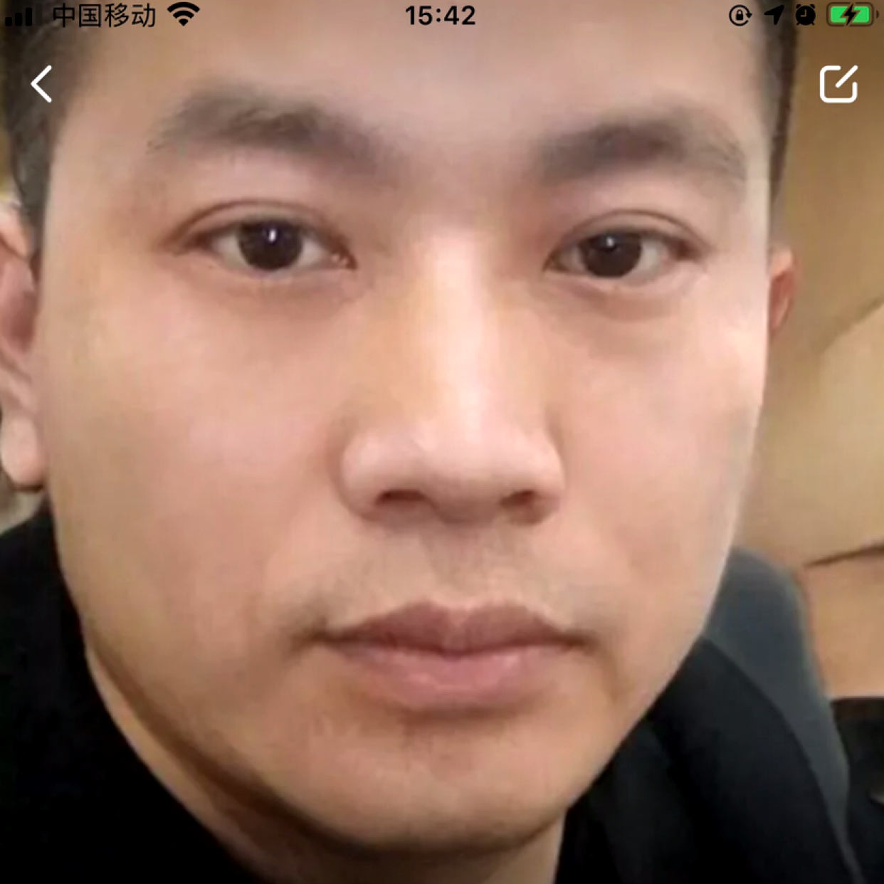 忧伤深拥泪雨的照片