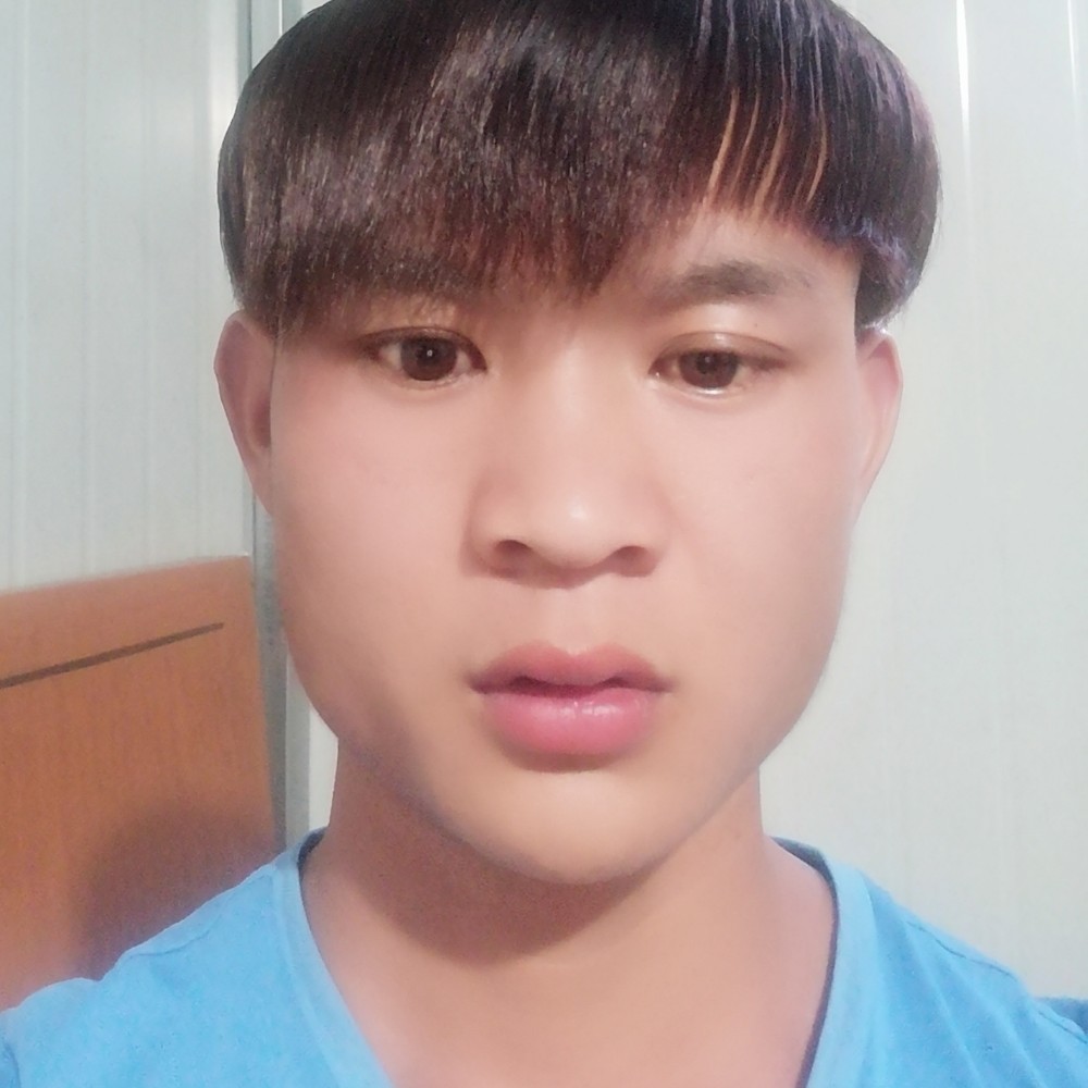 魁梧那睫毛膏的照片