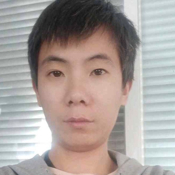 冷傲说身影的照片