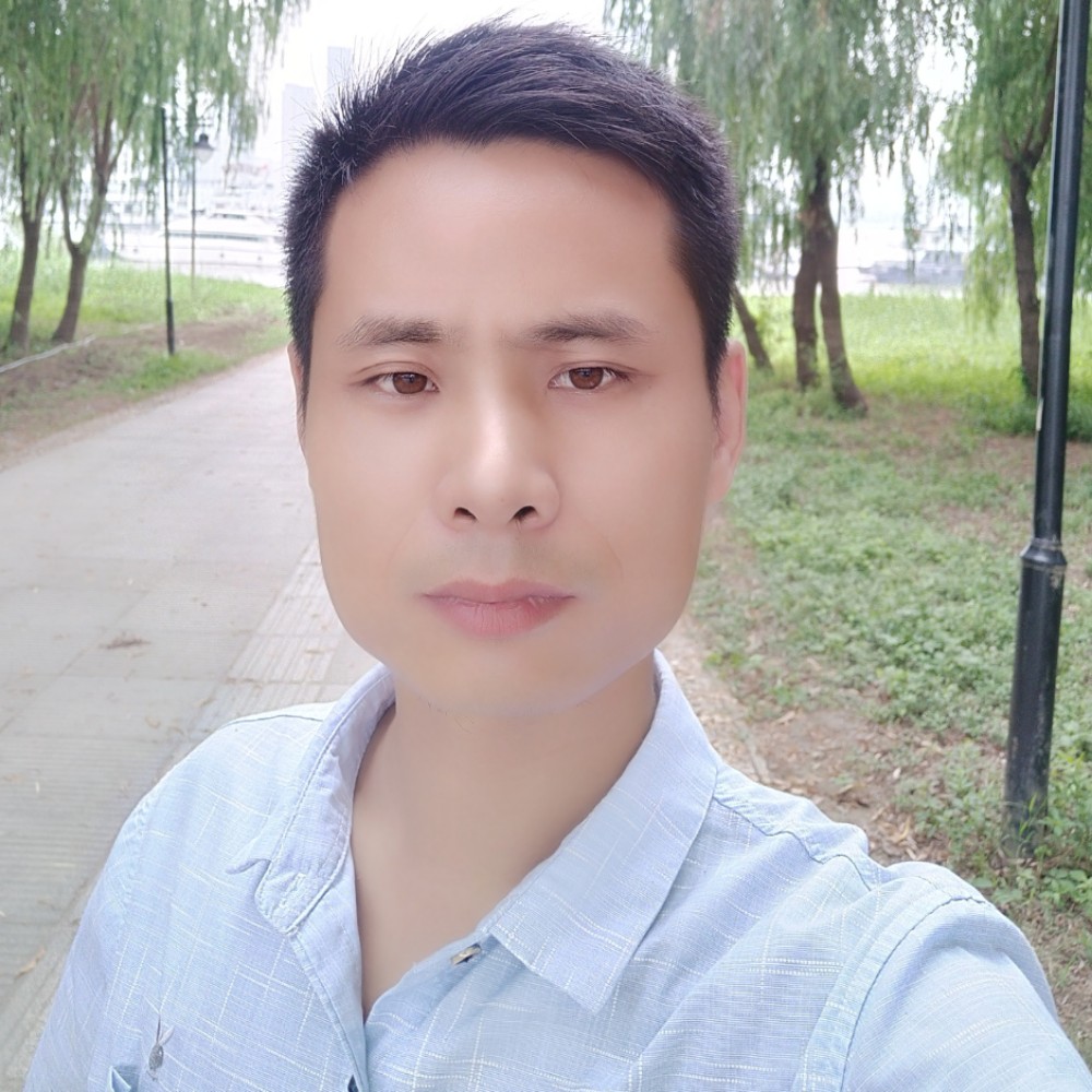 容易受伤天真的我的照片