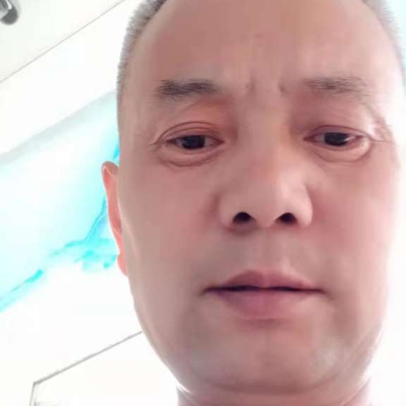 大叔停止慈祥的照片