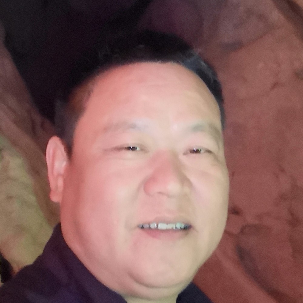 优美迎帅哥的照片