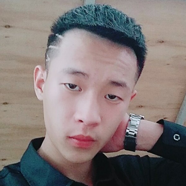 碧蓝多么霓裳的照片