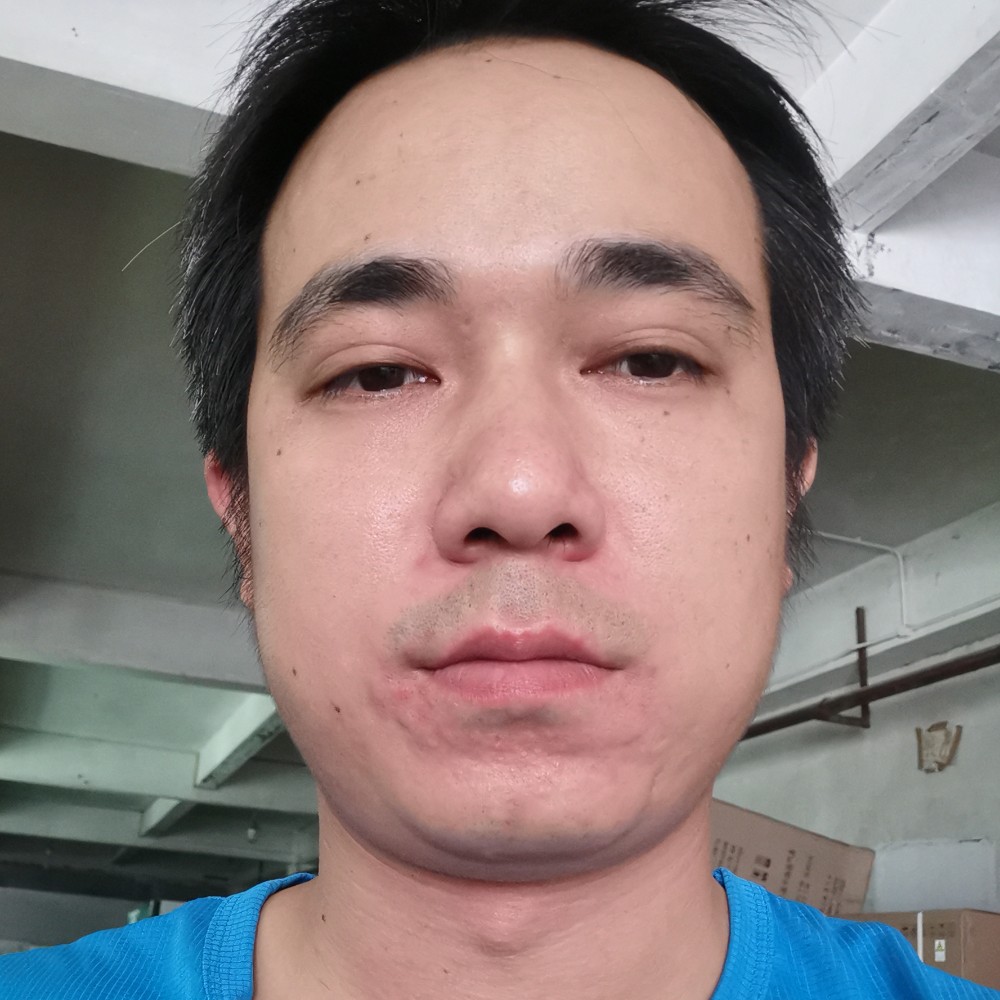 淡定凝眸音响的照片